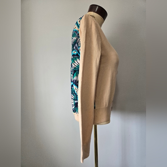NEEDLE POINT Cream Cardigan With Vinrant Teal Back And Elbow Patches. Size Small - Picture 4 of 10